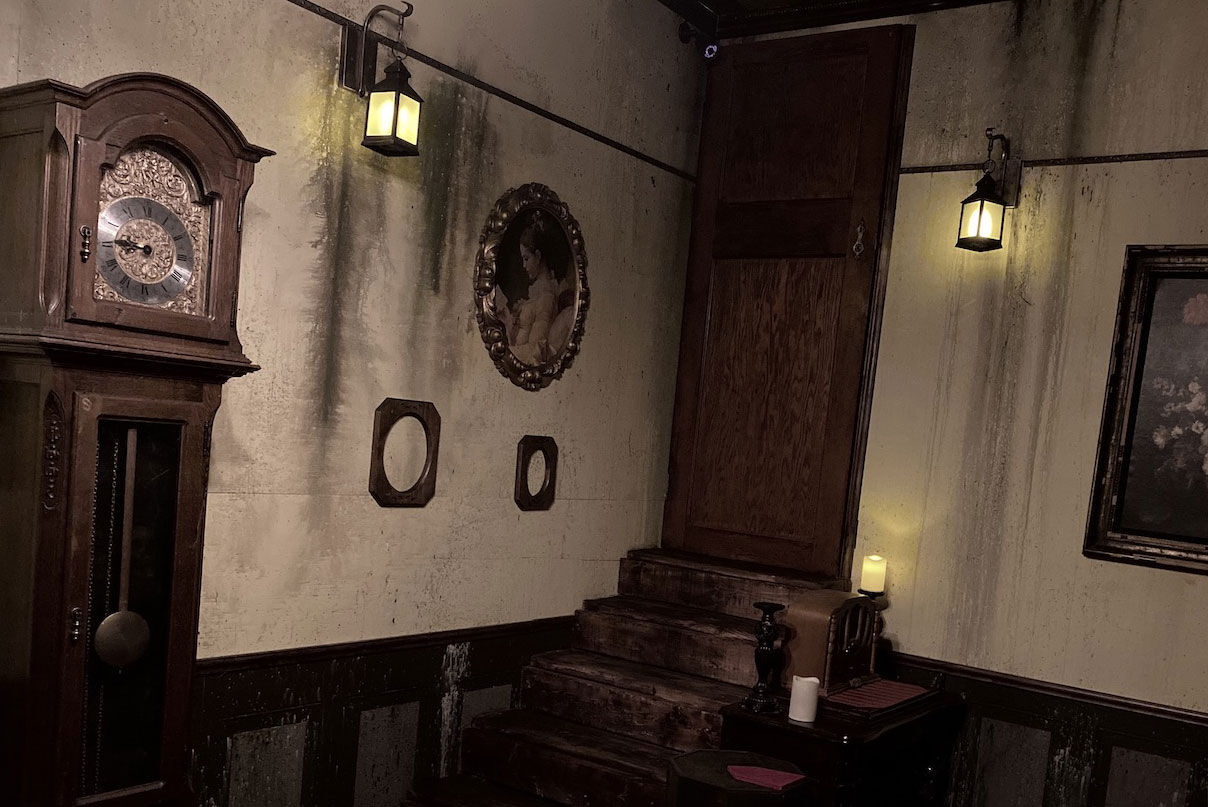 Buffalo-Riverworks-Escape-Rooms-Mystery-Mansion.jpg